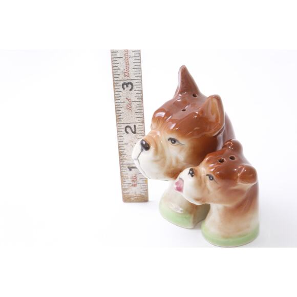 Salt and Pepper Shakers Boxer Dog and Puppy, Bulldog, 4", Figurines, Ceramic - Picture 4 of 4